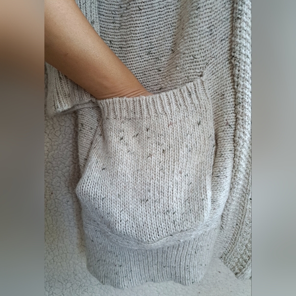 Women's Chaps Beige Cable Knit Cardigan with Pockets - Picture 6 of 13